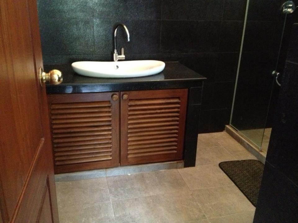 Battaramulla Boutique Villa Sri Jayewardenepura Kotte Buitenkant foto